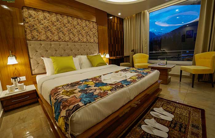 Deluxe Rooms with Balcony